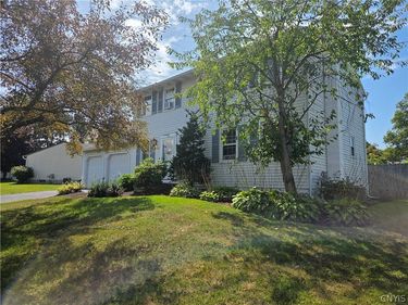 8373 Datum Lane, Baldwinsville, NY 13027