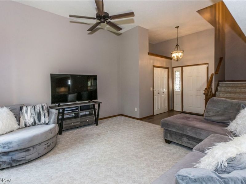 513 Ohio Street, Elyria, OH 44035 Photo 6