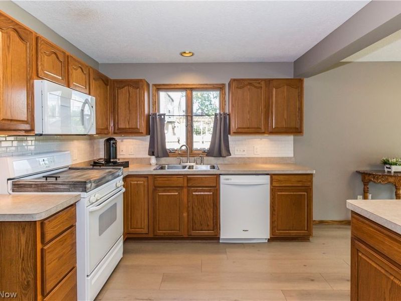 513 Ohio Street, Elyria, OH 44035 Photo 9