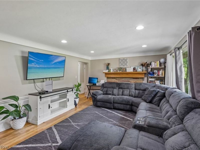 8310 Broadview Road, Broadview Heights, OH 44147 Photo 5