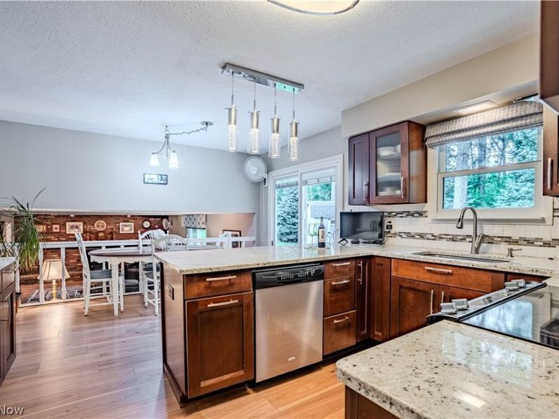 27563 Hemlock Drive , Westlake, OH 44145 Photo 16