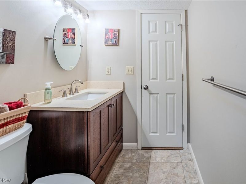27563 Hemlock Drive , Westlake, OH 44145 Photo 25