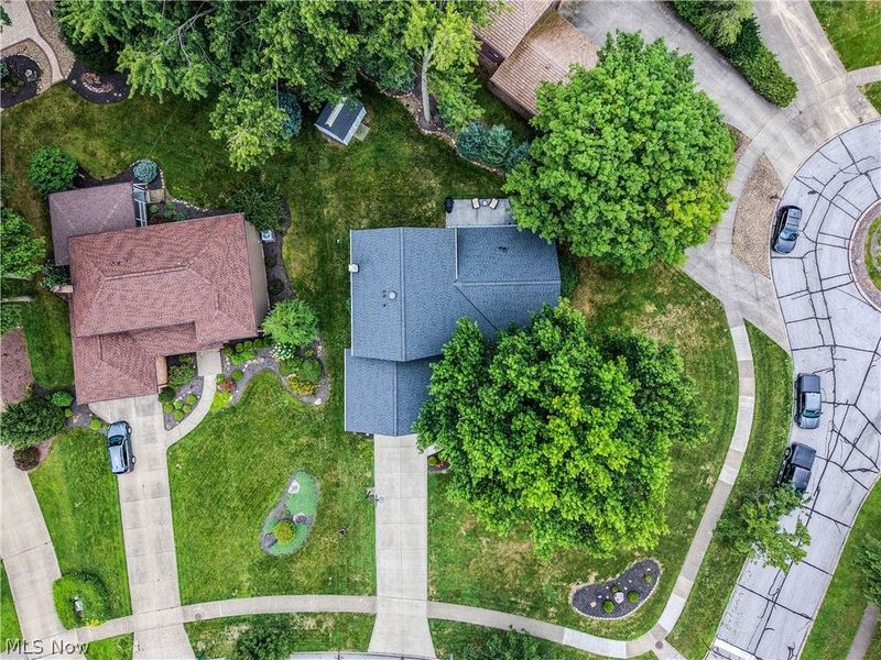 27563 Hemlock Drive , Westlake, OH 44145 Photo 4