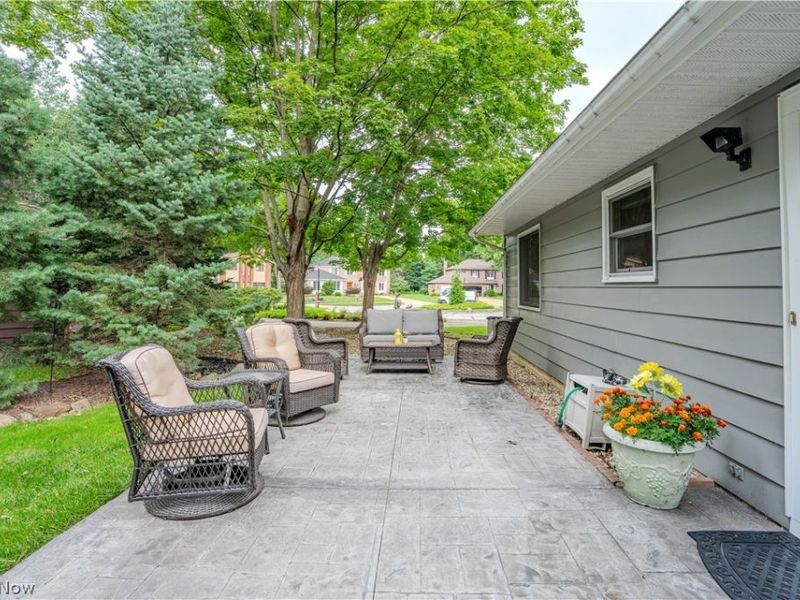 27563 Hemlock Drive , Westlake, OH 44145 Photo 8