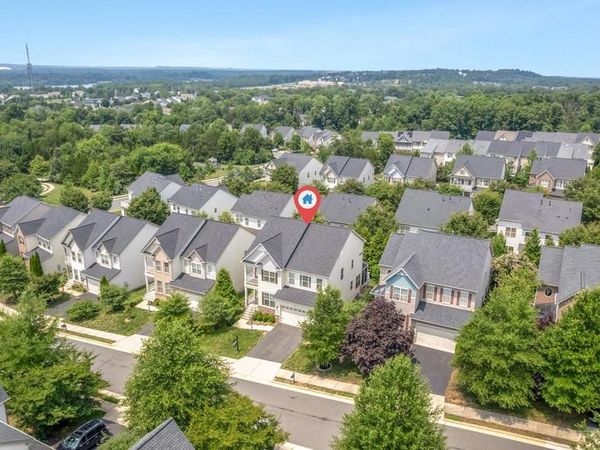 42706 CHISHOLM, ASHBURN, VA 20148