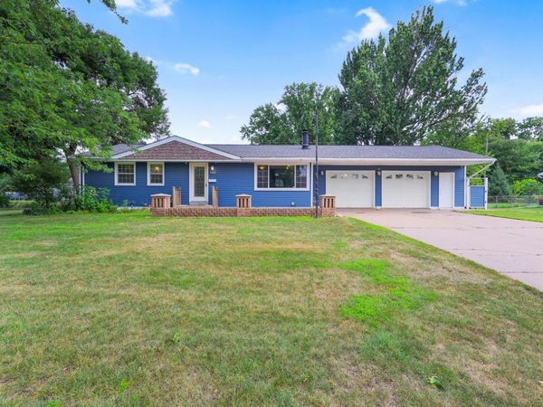 7700 65th Avenue N, Brooklyn Park, MN 55428