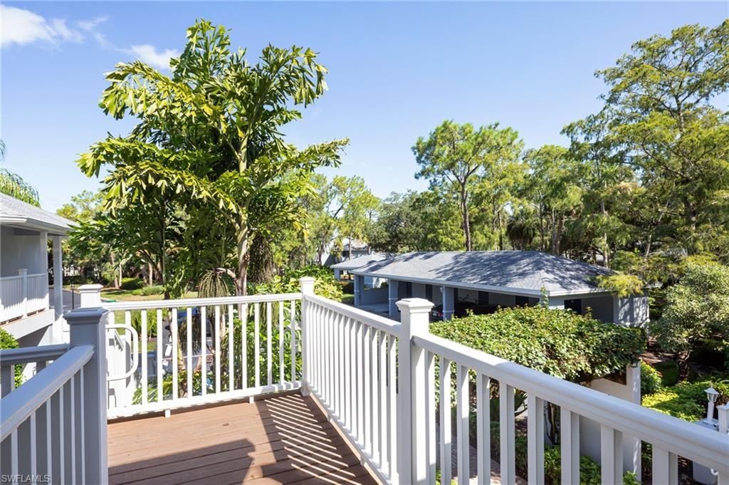 508 Courtside Dr, Unit E203, Naples, FL 34105 Photo