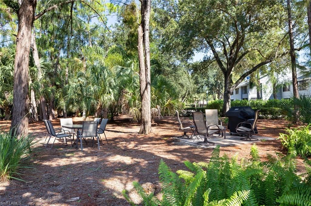 508 Courtside Dr, Unit E203, Naples, FL 34105 Photo