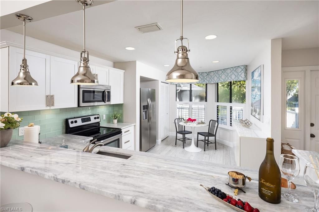 508 Courtside Dr, Unit E203, Naples, FL 34105 Photo