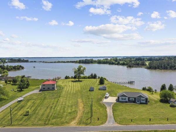 315 Indian Banks Road, FARNHAM, VA 22460