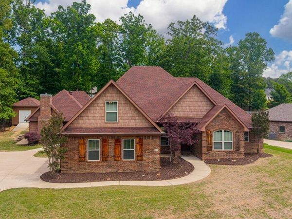 1002 Nature Way Drive, Benton, AR 72019