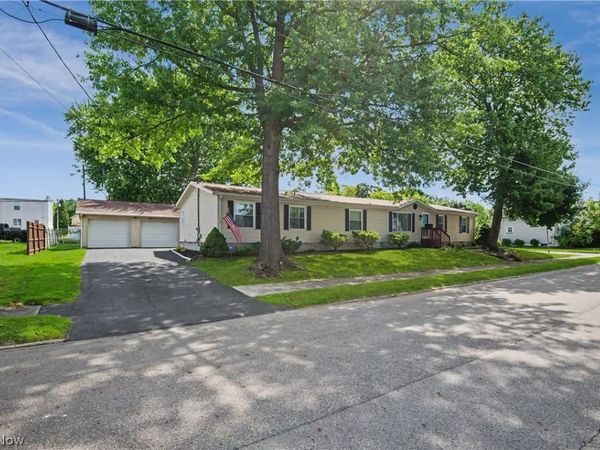 209 Cherry Avenue , Niles, OH 44446