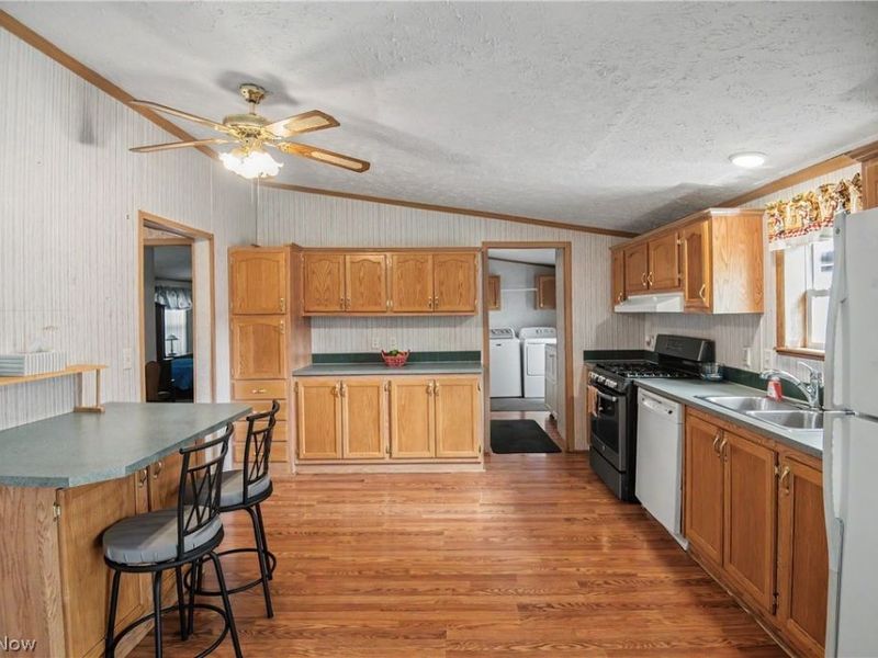209 Cherry Avenue, Niles, OH 44446 Photo 11