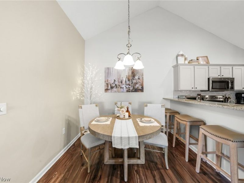 1942 Woods Drive , Streetsboro, OH 44241 Photo 13