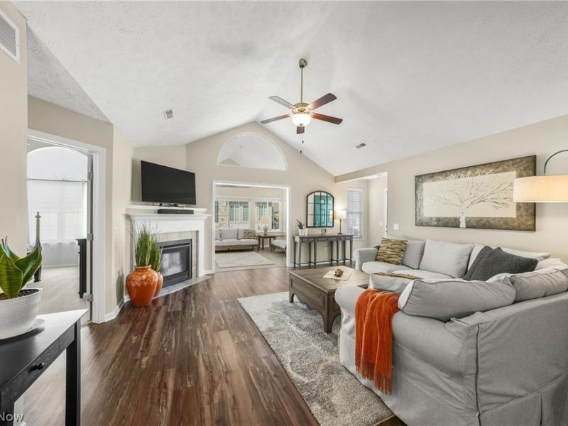 1942 Woods Drive , Streetsboro, OH 44241 Photo 8