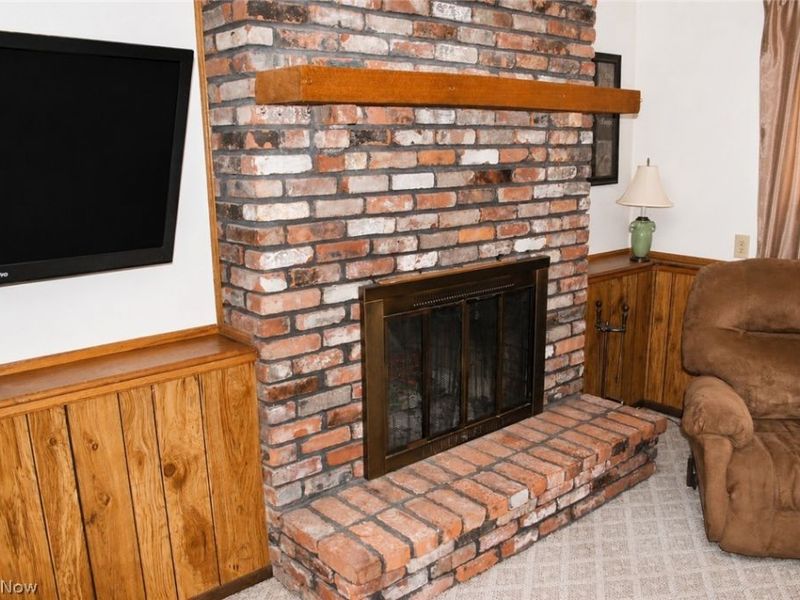 8920 Lakeview Circle, Parma, OH 44129 Photo 19