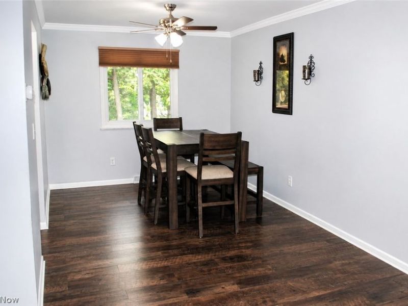 8920 Lakeview Circle, Parma, OH 44129 Photo 8