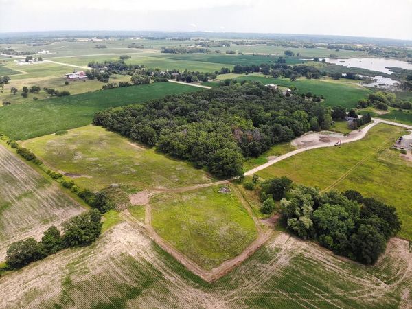 5202 COUNTY HIGHWAY H, Racine, WI 53406