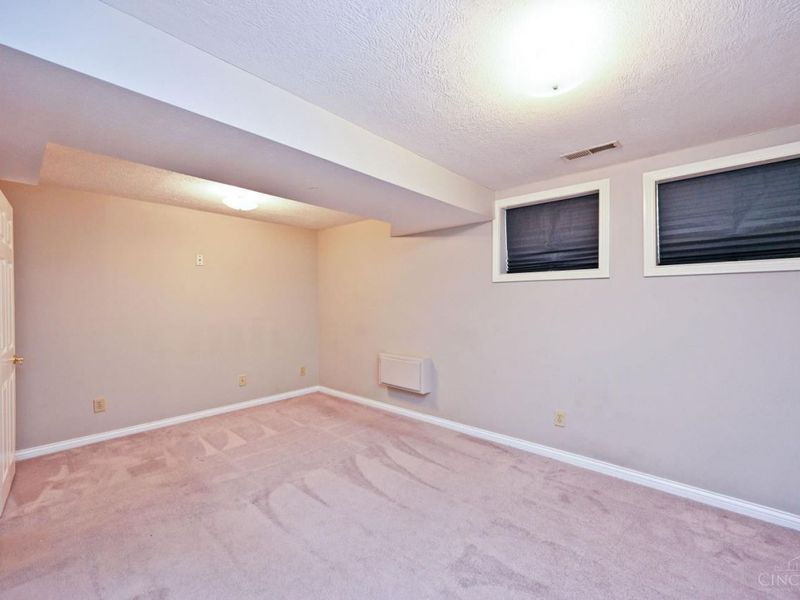 940 Weninger Circle, Cincinnati, OH 45203 Photo 25