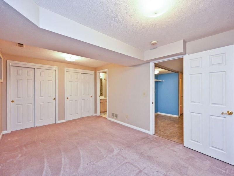 940 Weninger Circle, Cincinnati, OH 45203 Photo 27