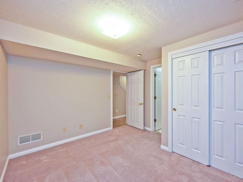 940 Weninger Circle, Cincinnati, OH 45203 Photo 33