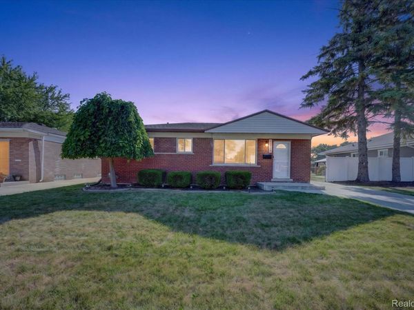 30008 Maplegrove Street, St Clair Shores, Mi 48082