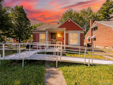 20040 Moross Road, Detroit, Mi 48224