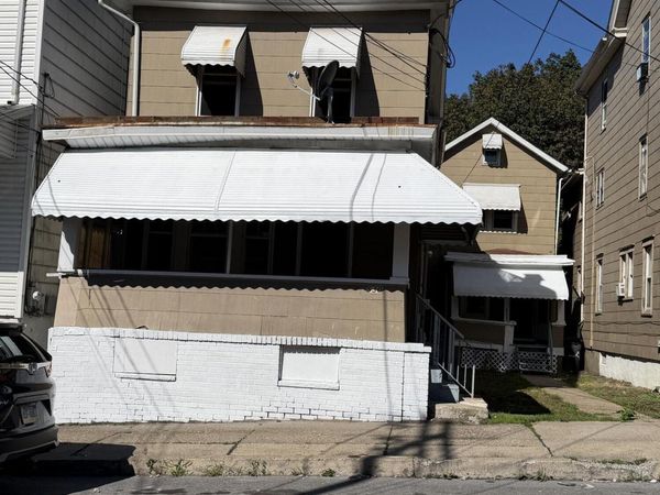530-532 Seybert Street, Hazleton, PA 18201