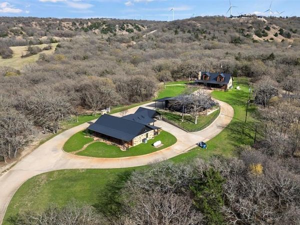 2194 F.M. 2382 , Saint Jo, TX 76265