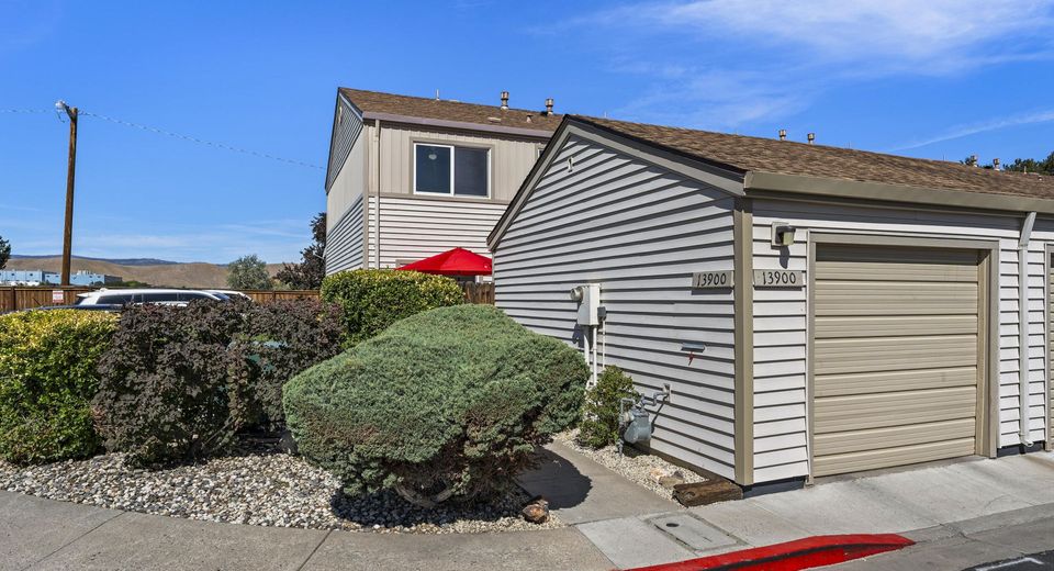 13900 Lear Boulevard, Reno, NV 89506 Photo