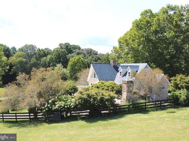 9078 KNOLL RUN LANE, MARSHALL, VA 20115
