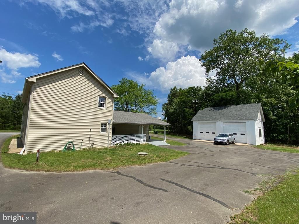 1006 White Oak Road, Fredericksburg, VA 22405 Main Photo