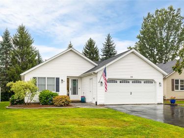 20 Olivia Circle, Rochester, NY 14626