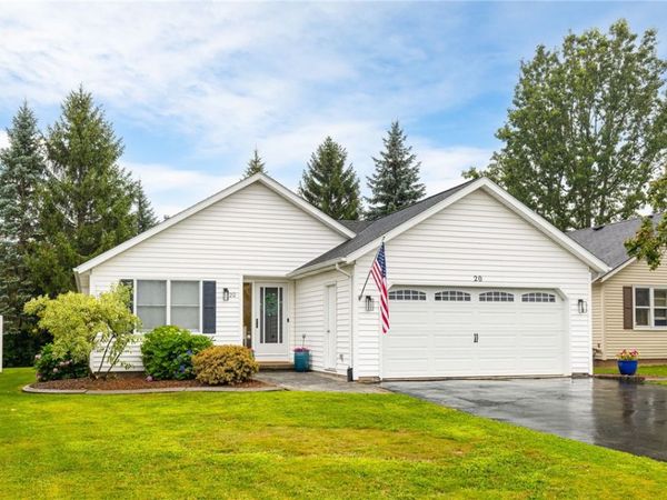 20 Olivia Circle , Rochester, NY 14626