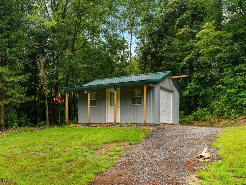 17881 Horseshoe Bend Road E, Newcomerstown, OH 43832 Photo 2