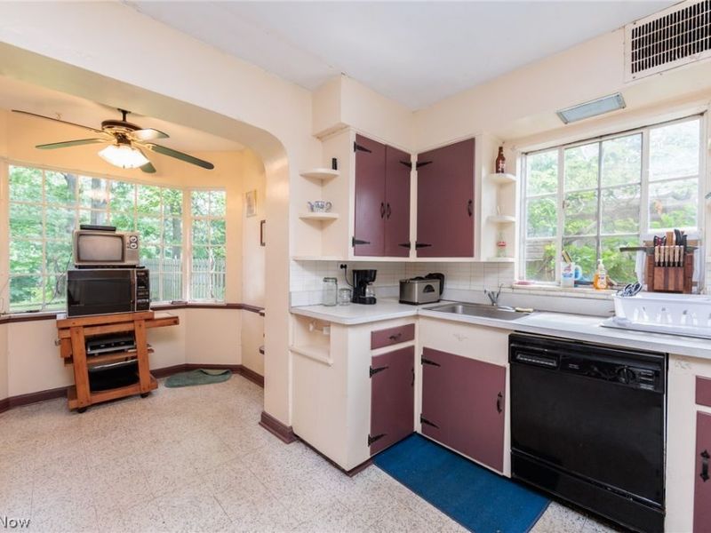3987 Princeton Boulevard, South Euclid, OH 44121 Photo 9