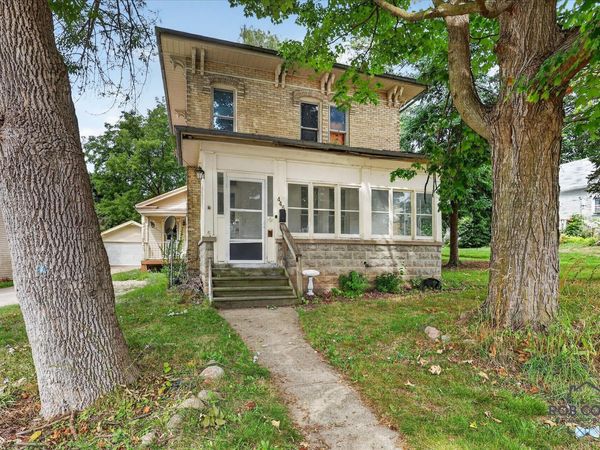 445 N State Street, Ionia, MI 48846