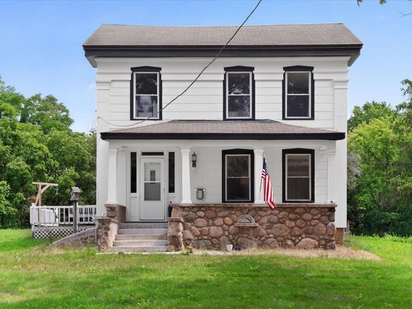 6816 Division Avenue N, Comstock Park, MI 49321