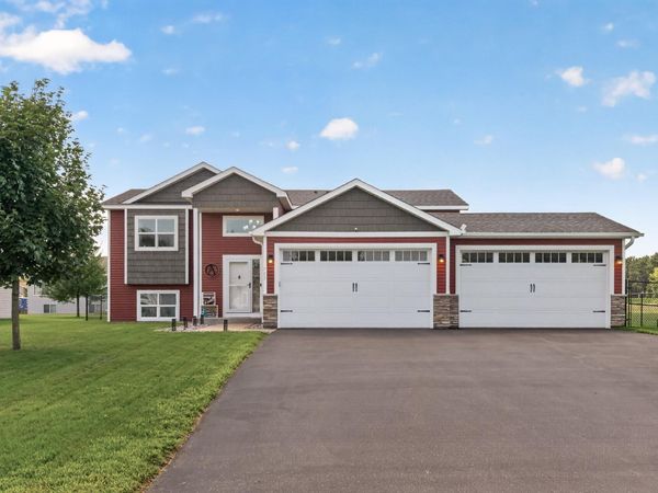 707 Greenwood Street SW, Isanti, MN 55040