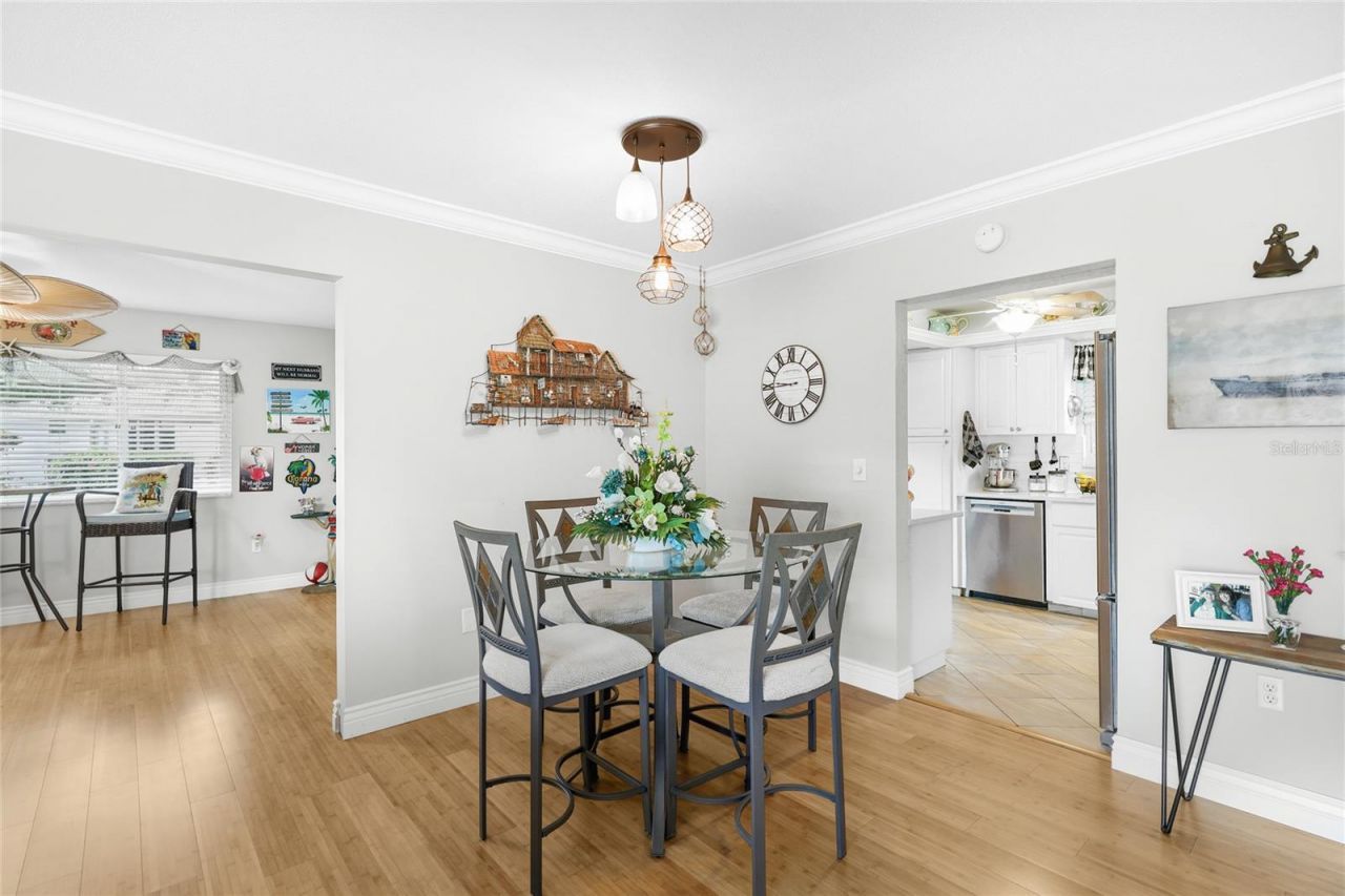 2740 Riverbluff Parkway, Unit V107, Sarasota, FL 34231 Photo