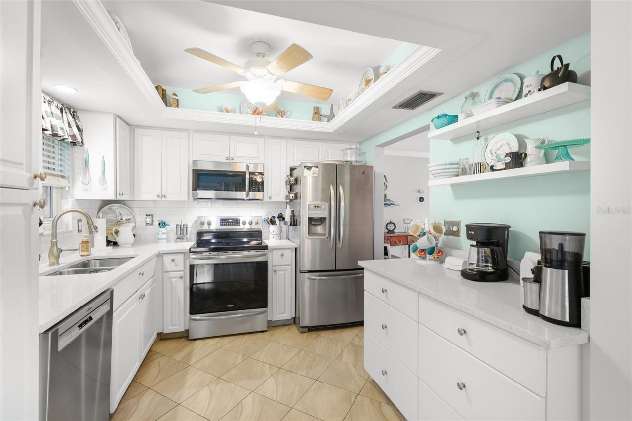 2740 Riverbluff Parkway, Unit V107, Sarasota, FL 34231 Photo
