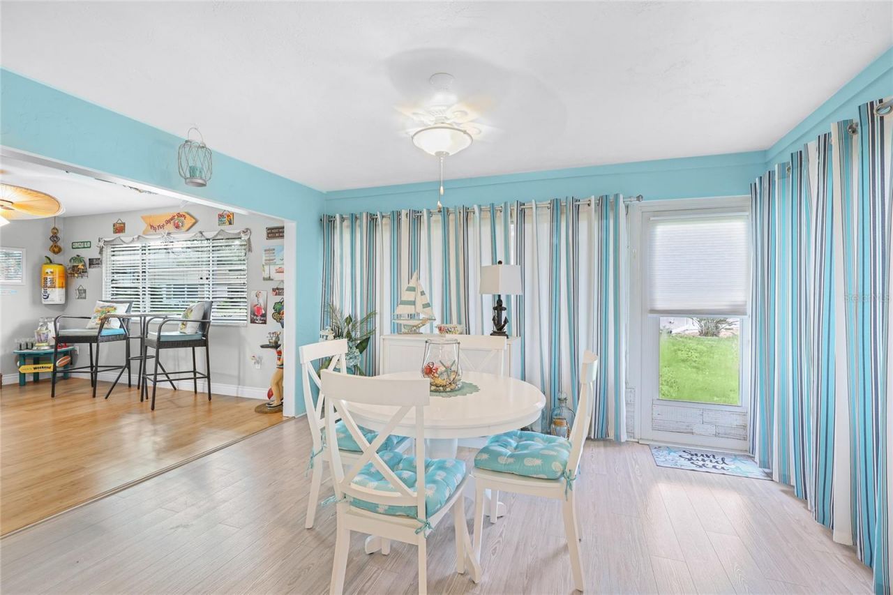 2740 Riverbluff Parkway, Unit V107, Sarasota, FL 34231 Photo
