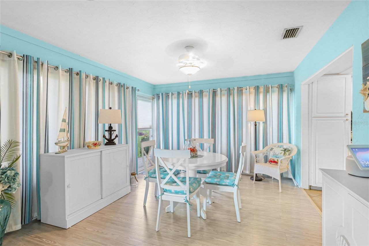 2740 Riverbluff Parkway, Unit V107, Sarasota, FL 34231 Photo