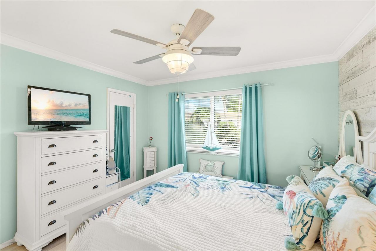 2740 Riverbluff Parkway, Unit V107, Sarasota, FL 34231 Photo