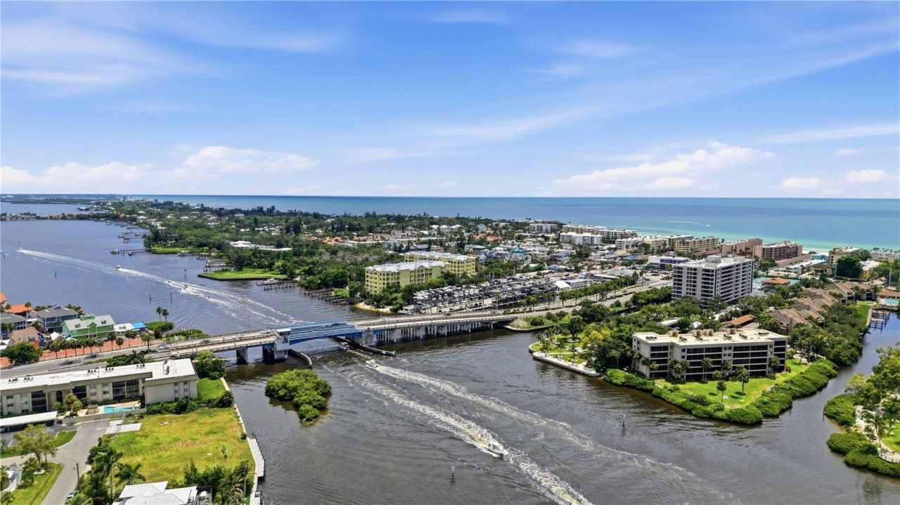 2740 Riverbluff Parkway, Unit V107, Sarasota, FL 34231 Photo
