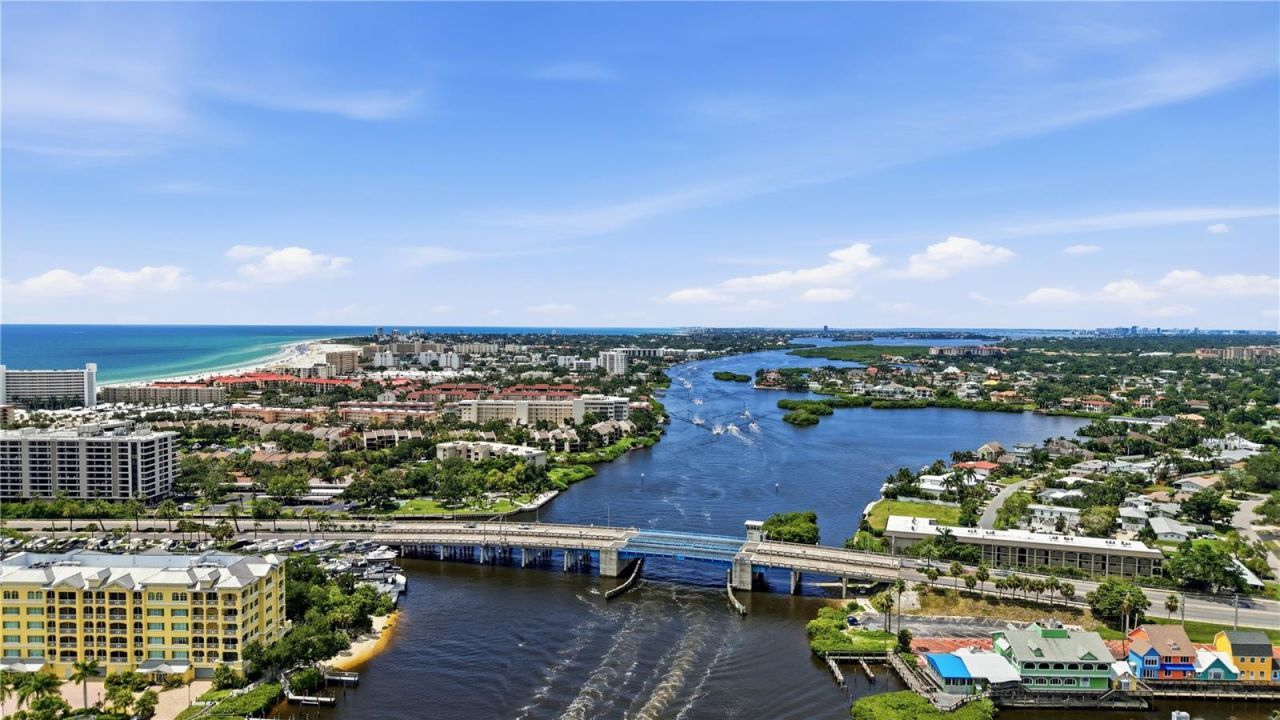 2740 Riverbluff Parkway, Unit V107, Sarasota, FL 34231 Photo