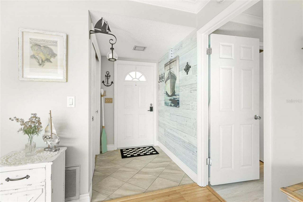 2740 Riverbluff Parkway, Unit V107, Sarasota, FL 34231 Photo