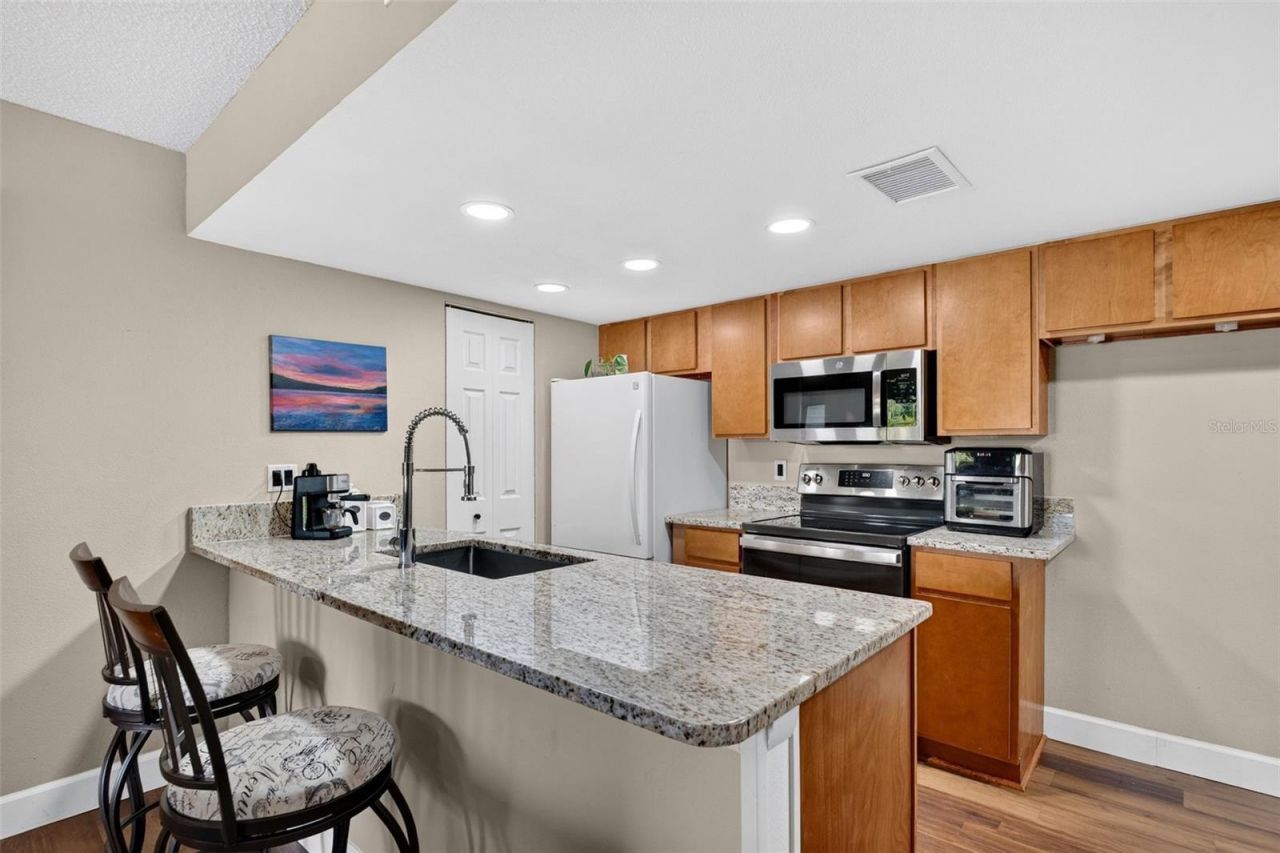 2721 72nd Street Court W, Unit 2721, Bradenton, FL 34209 Photo