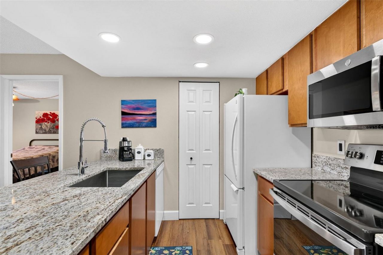 2721 72nd Street Court W, Unit 2721, Bradenton, FL 34209 Photo