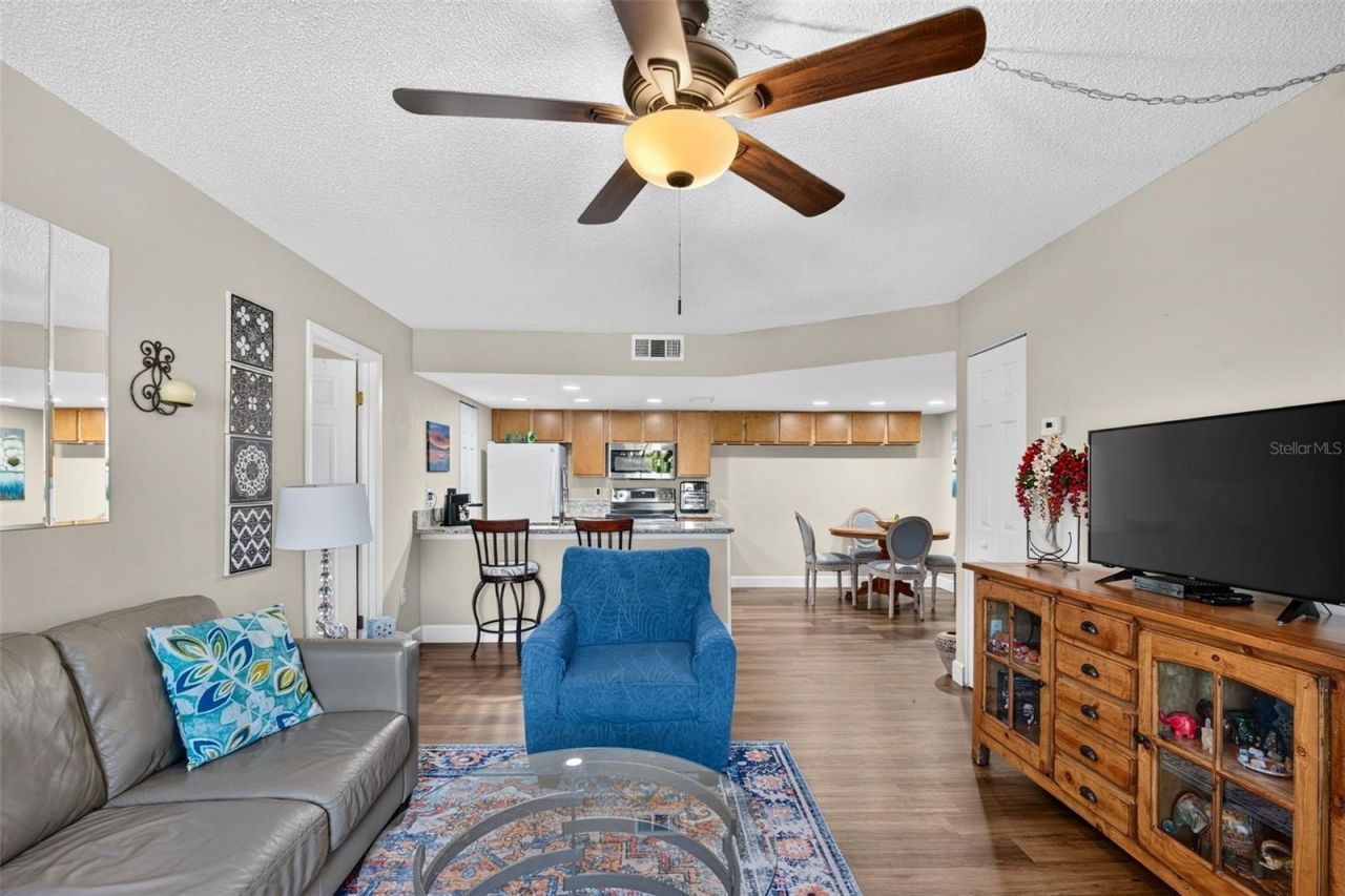 2721 72nd Street Court W, Unit 2721, Bradenton, FL 34209 Photo